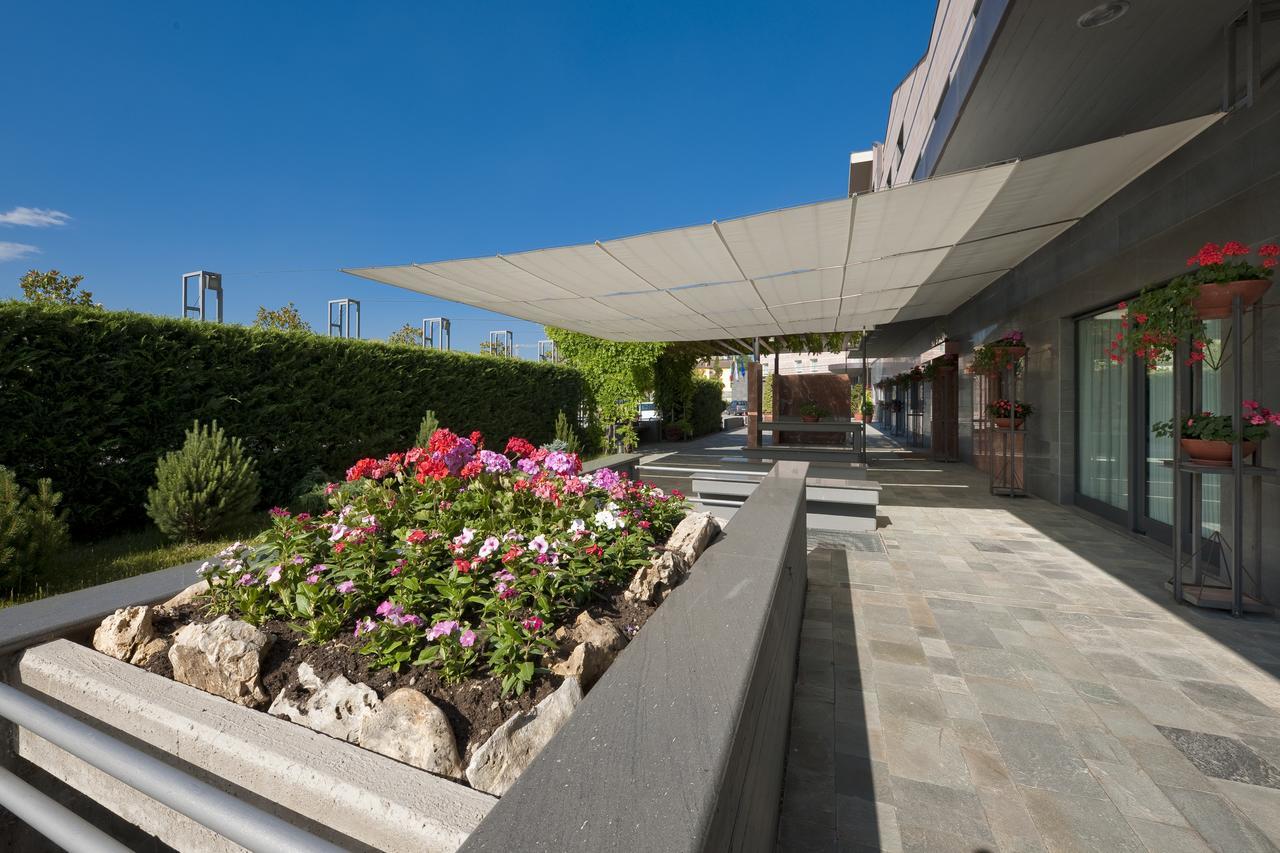 Park Hotel Centro Congressi Potenza Exterior foto